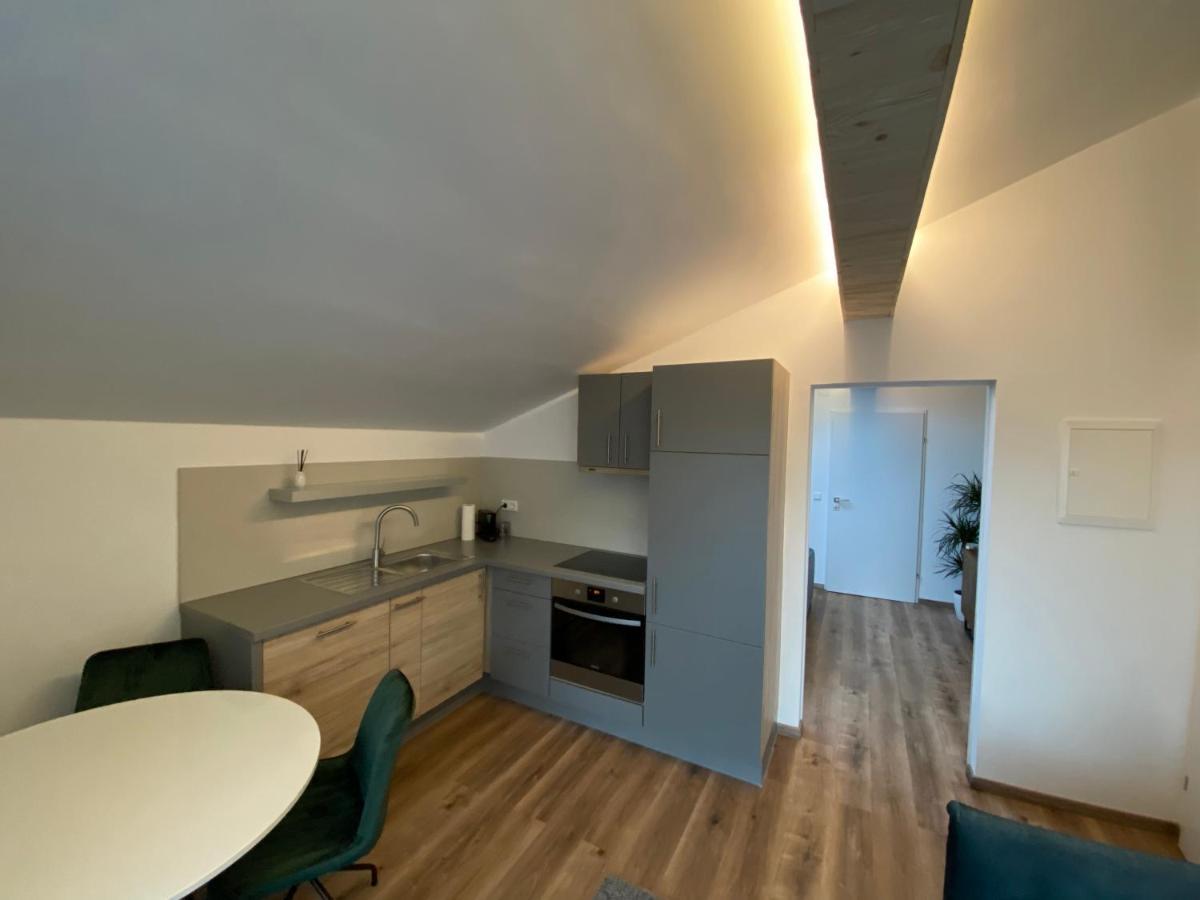Apartment Living8-appartements